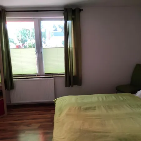 Am Hausberg In *